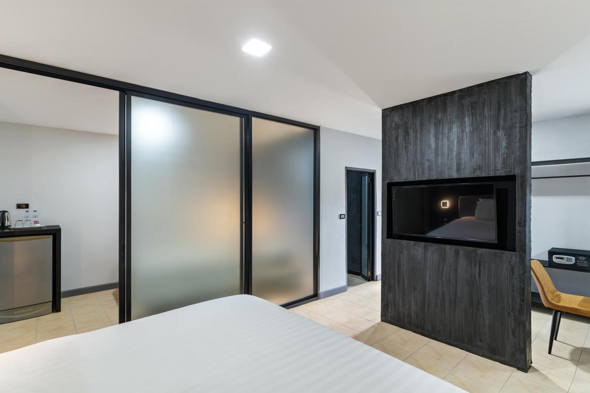 Tuana Hotels The Phulin Resort Karon Exterior photo